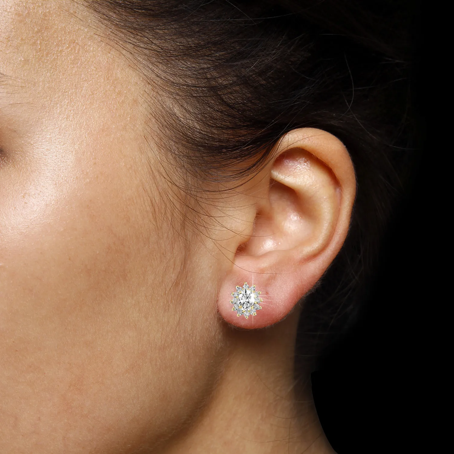 1.75 quilates pendientes “Entourage” en oro amarillo con diamantes ovalados y redondos 