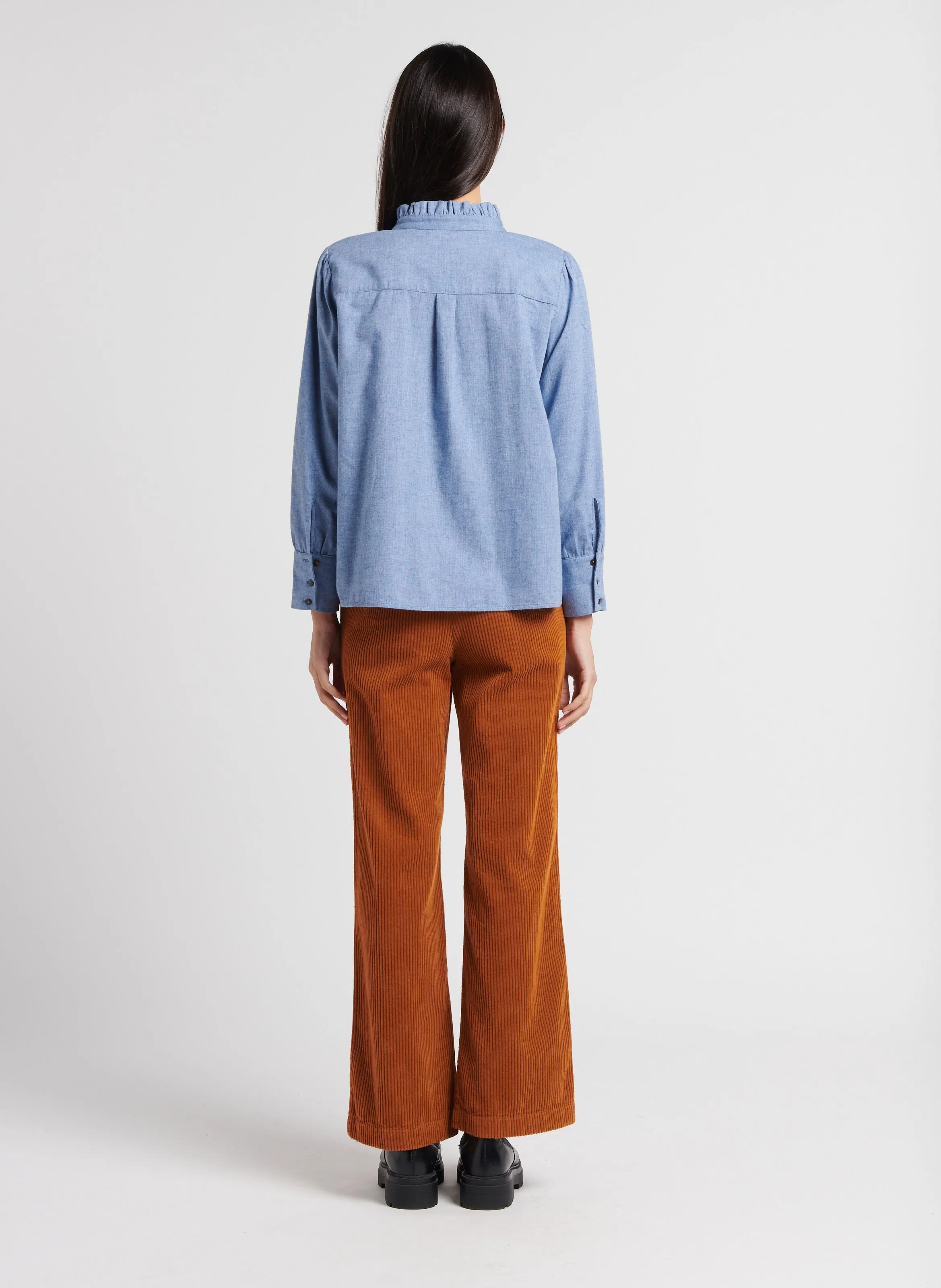 ANELLE  PANTALóN DE PANA EN MARRON