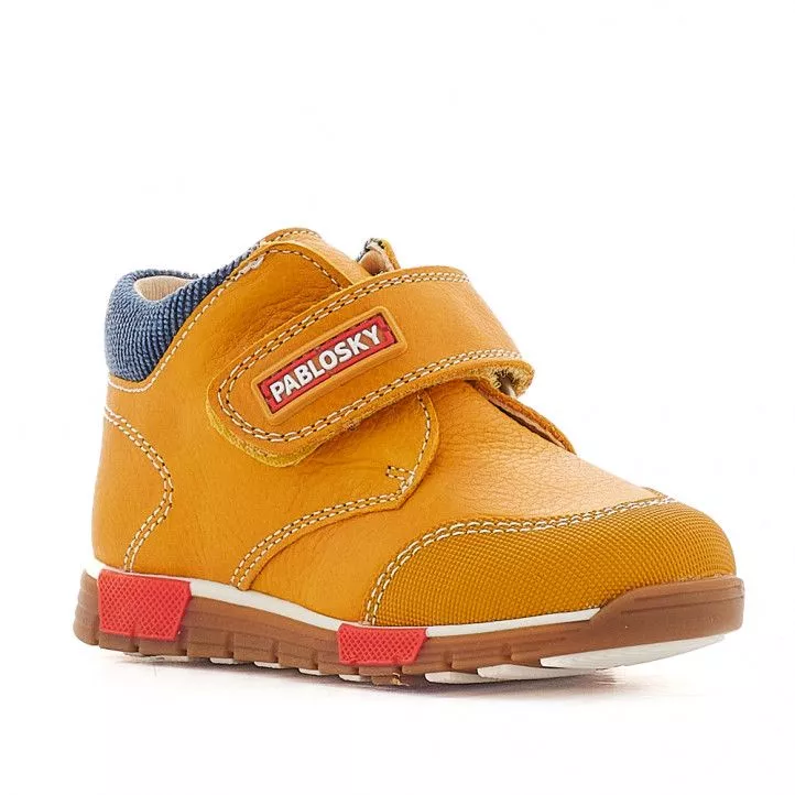Botines Pablosky con puntera reforzada y detalle azul