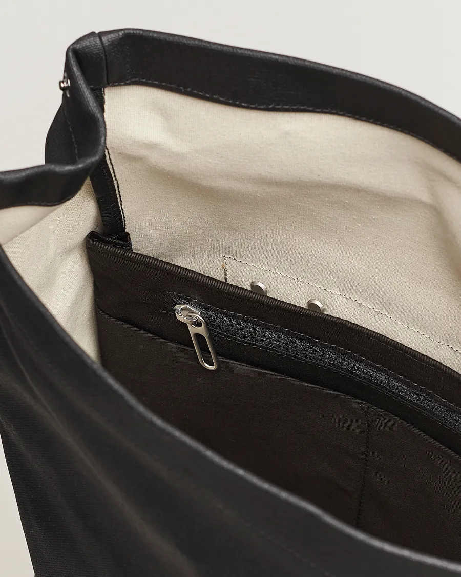 Brooks England Pickwick Cotton Canvas 26L Backpack Total Black