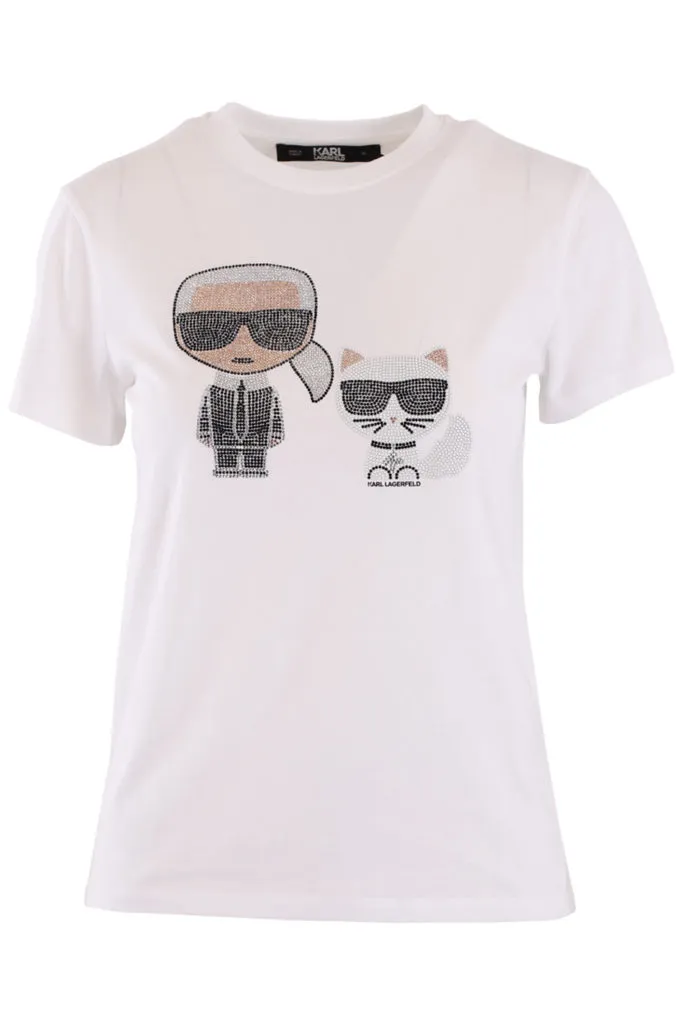 Camiseta blanca con logo 
