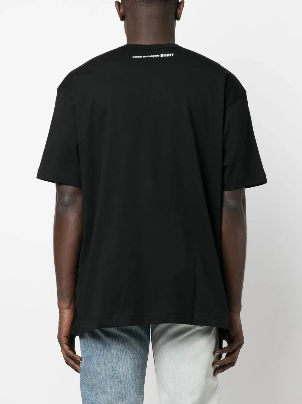 CAMISETA BSICA OVERSIZE NEGRA