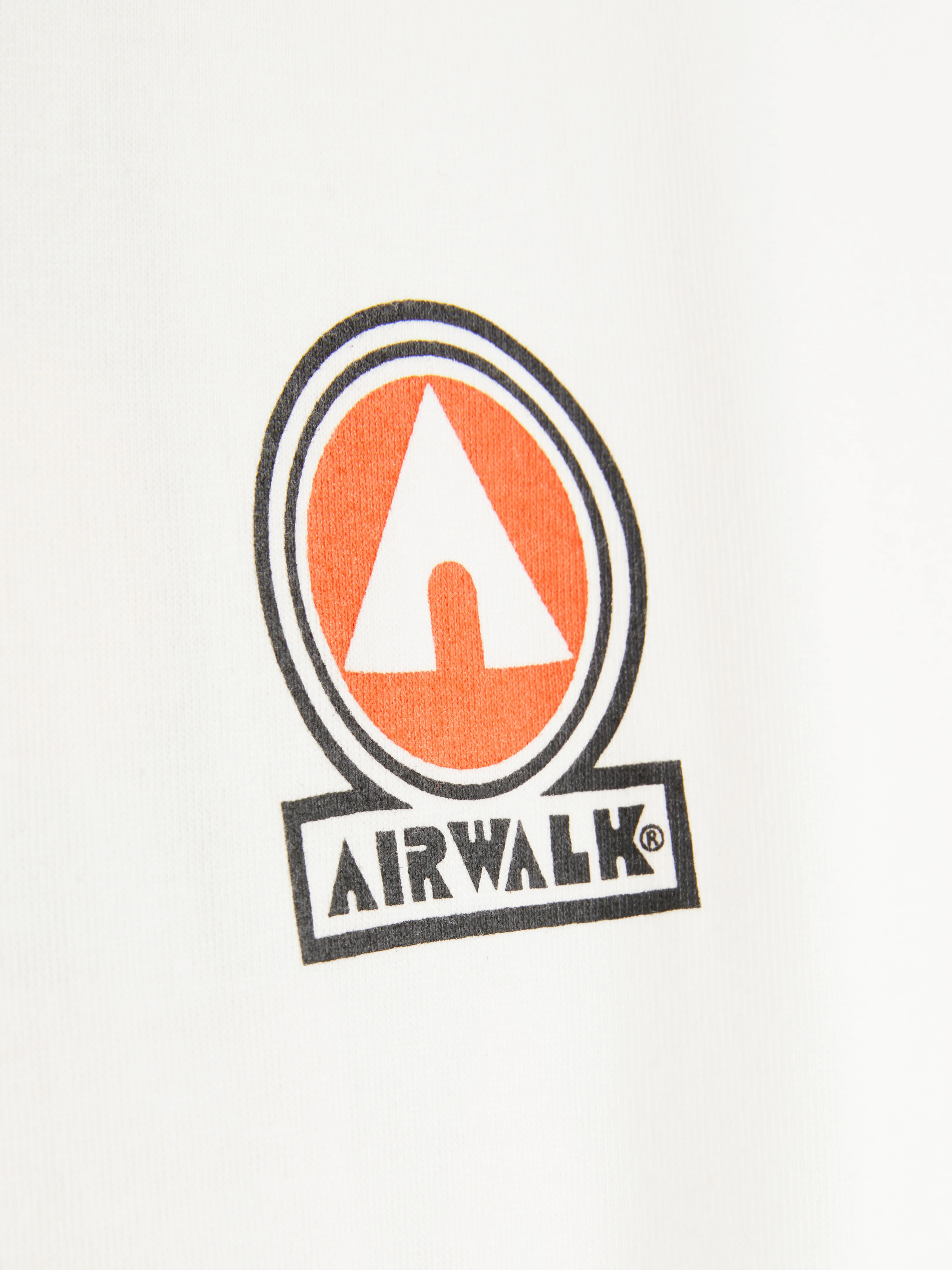 Camiseta con estampado gráfico Airwalk