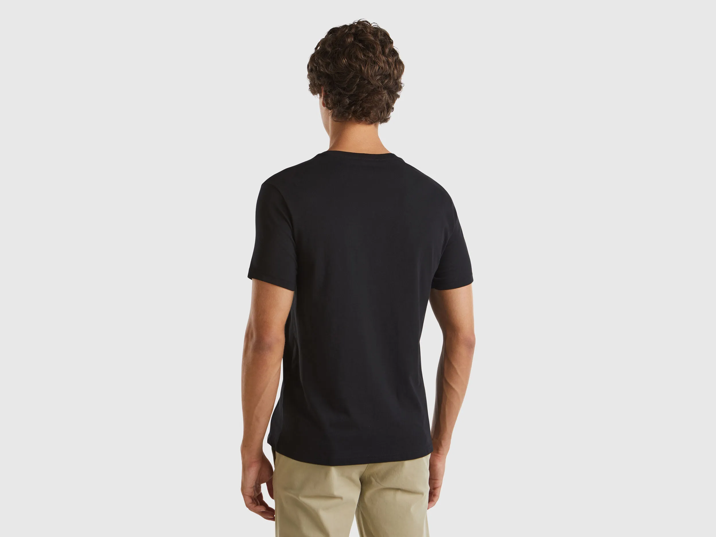Camiseta negra