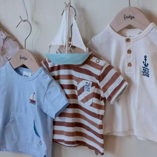 Conjunto bebé Feetje rayas marrónes