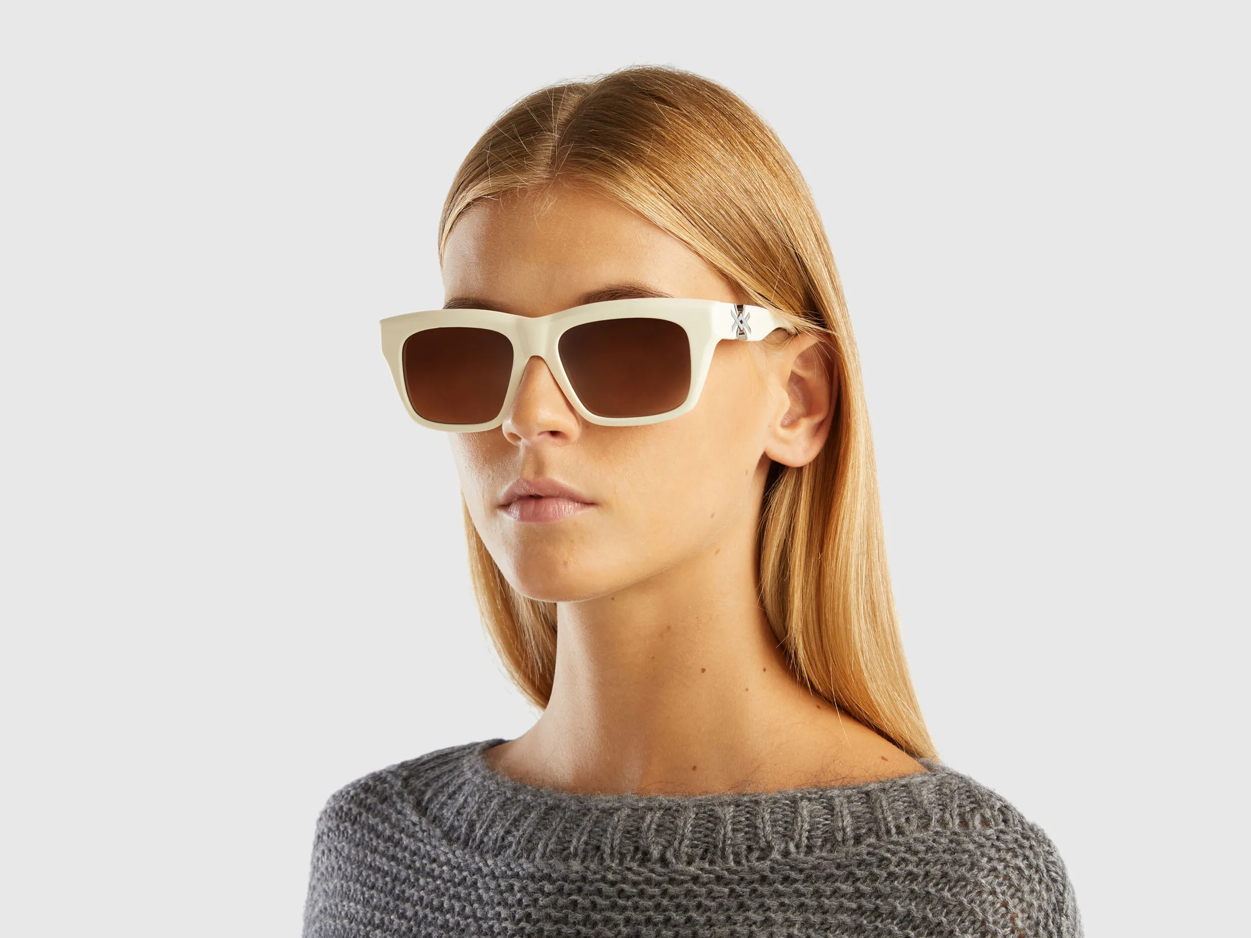 Gafas de sol blancas