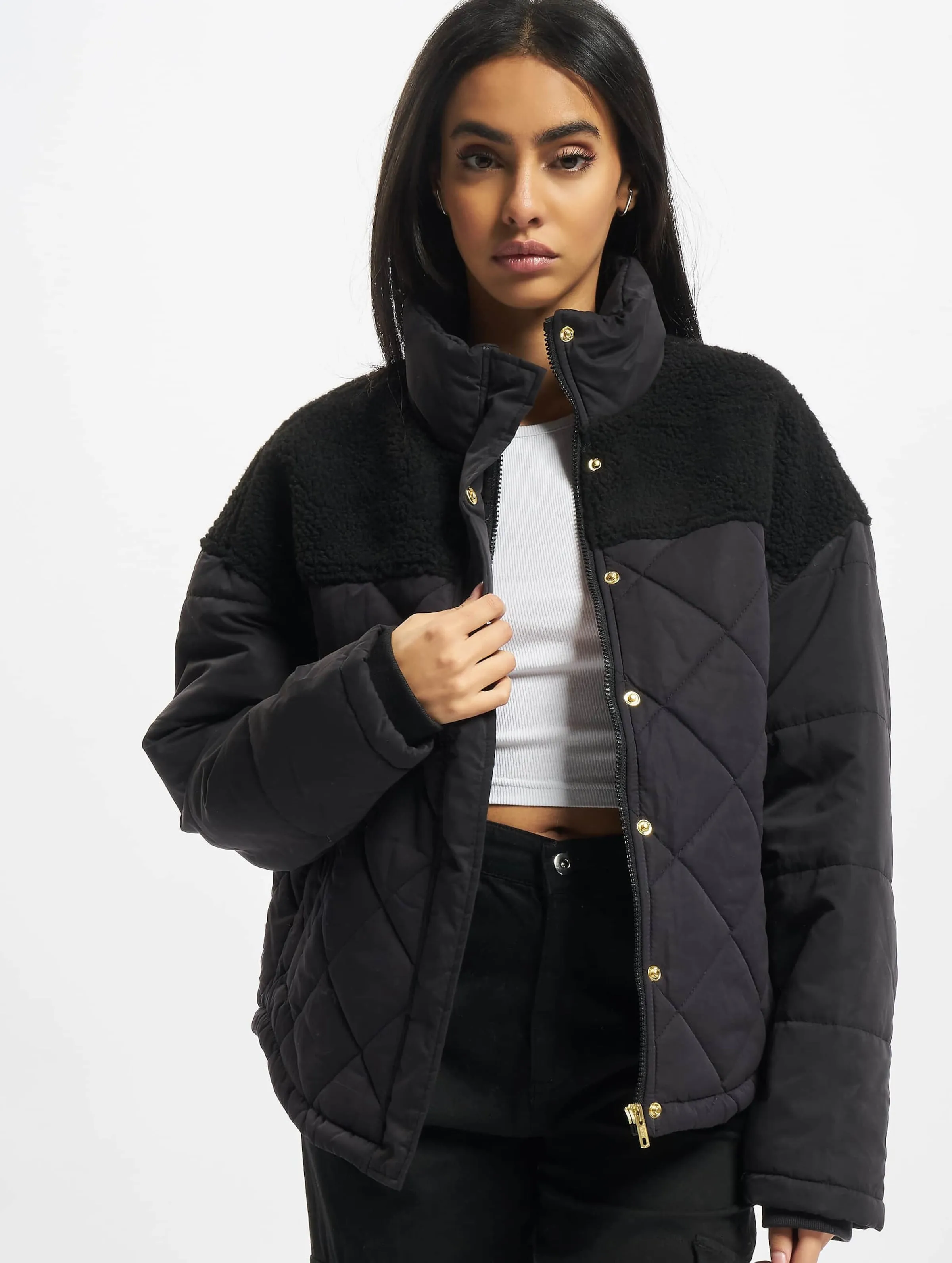 Ladies Oversized Diamond Quilt