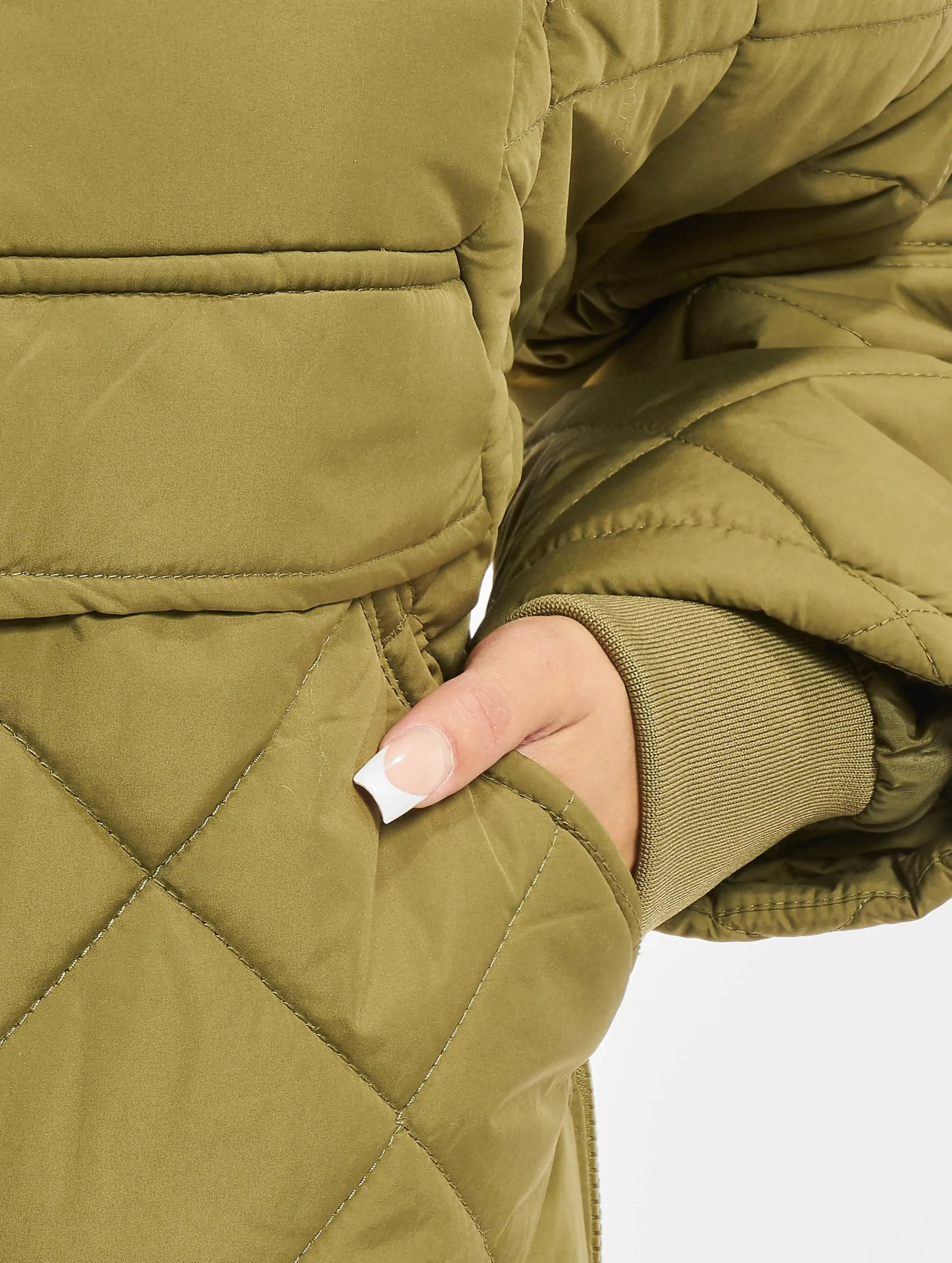 Ladies Oversized Diamond Quilted