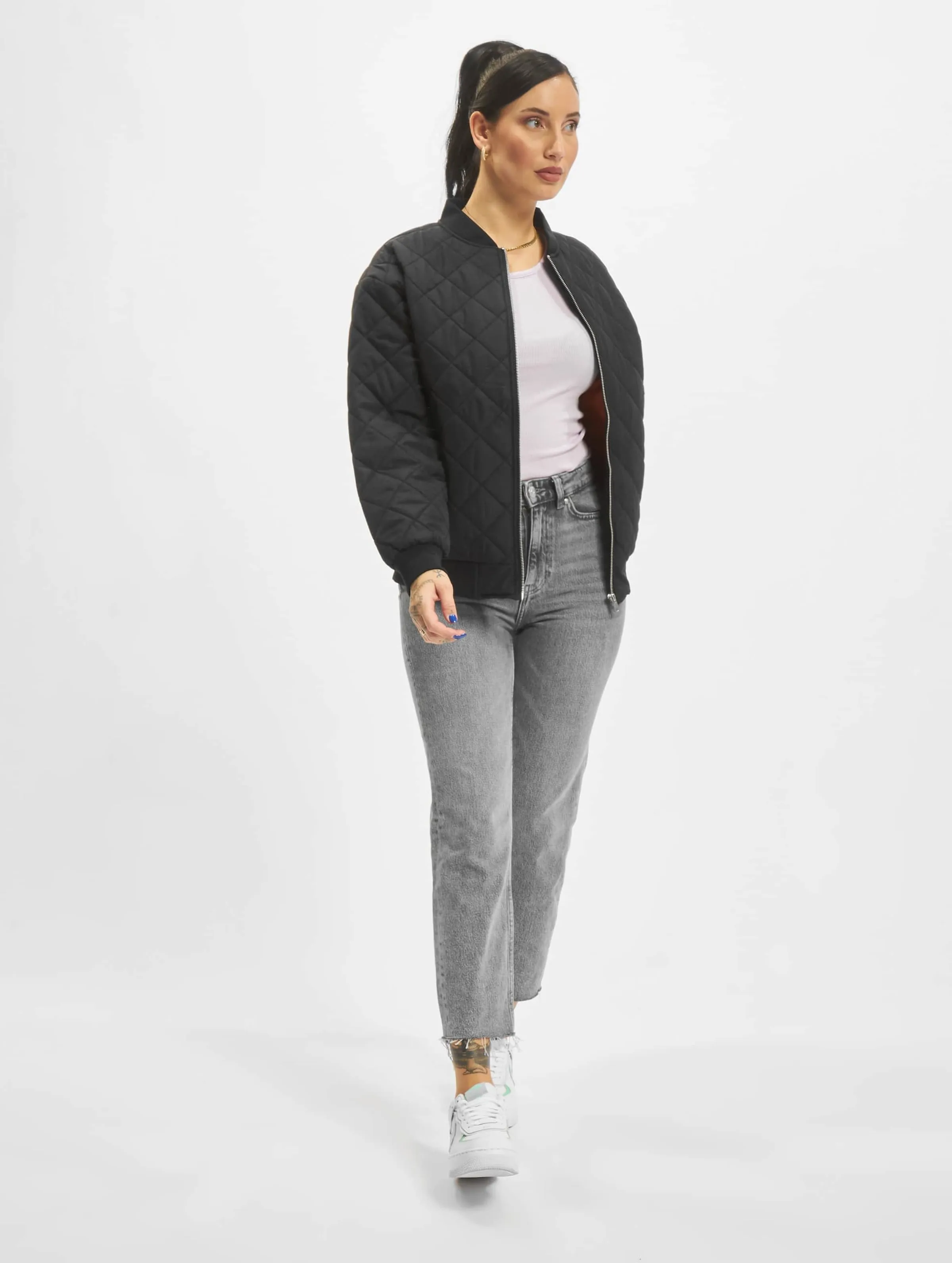Ladies Oversized Diamond