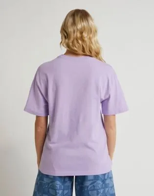 Lee Graphic Tee "Orchid Size"