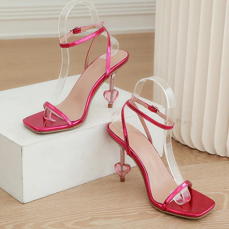 Liyke estilo extraño forma de corazón transparente tacones altos sandalias damas de moda tobillo de tobillo correa de hebilla za