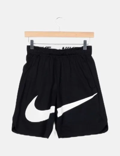 Nike Bermuda deportiva negra