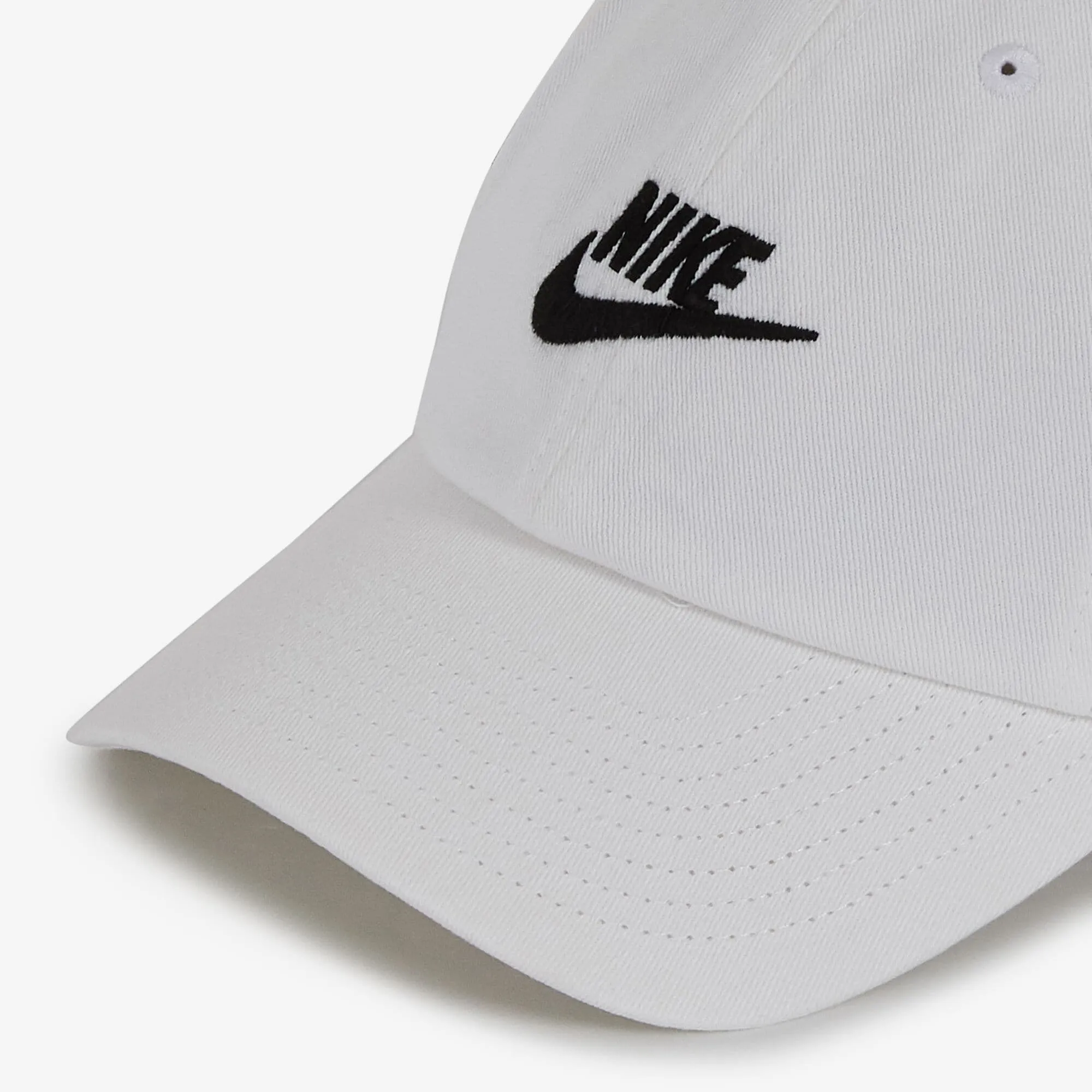 NIKE CASQUETTE CLUB FUTURA