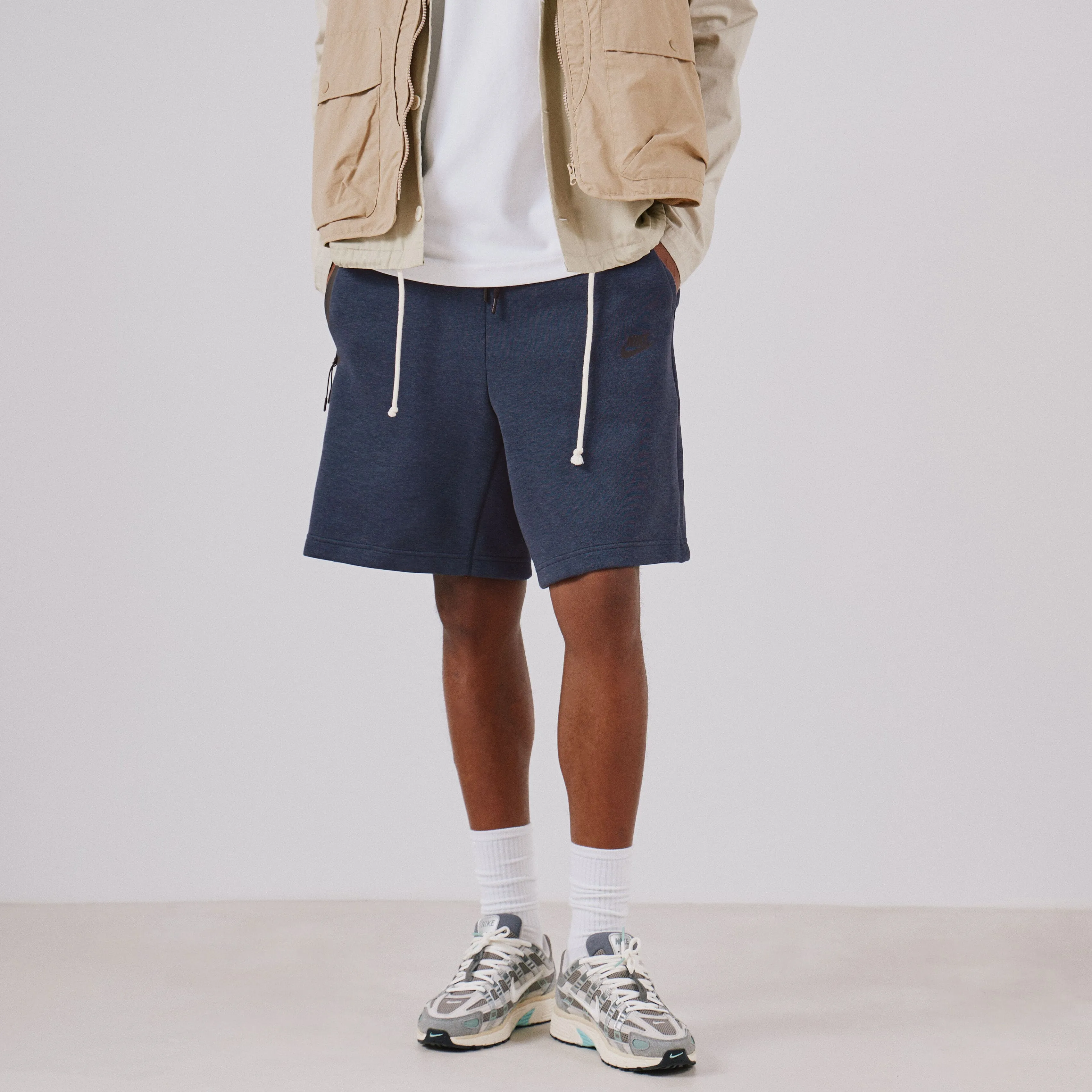 NIKE SHORT TECH FLEECE