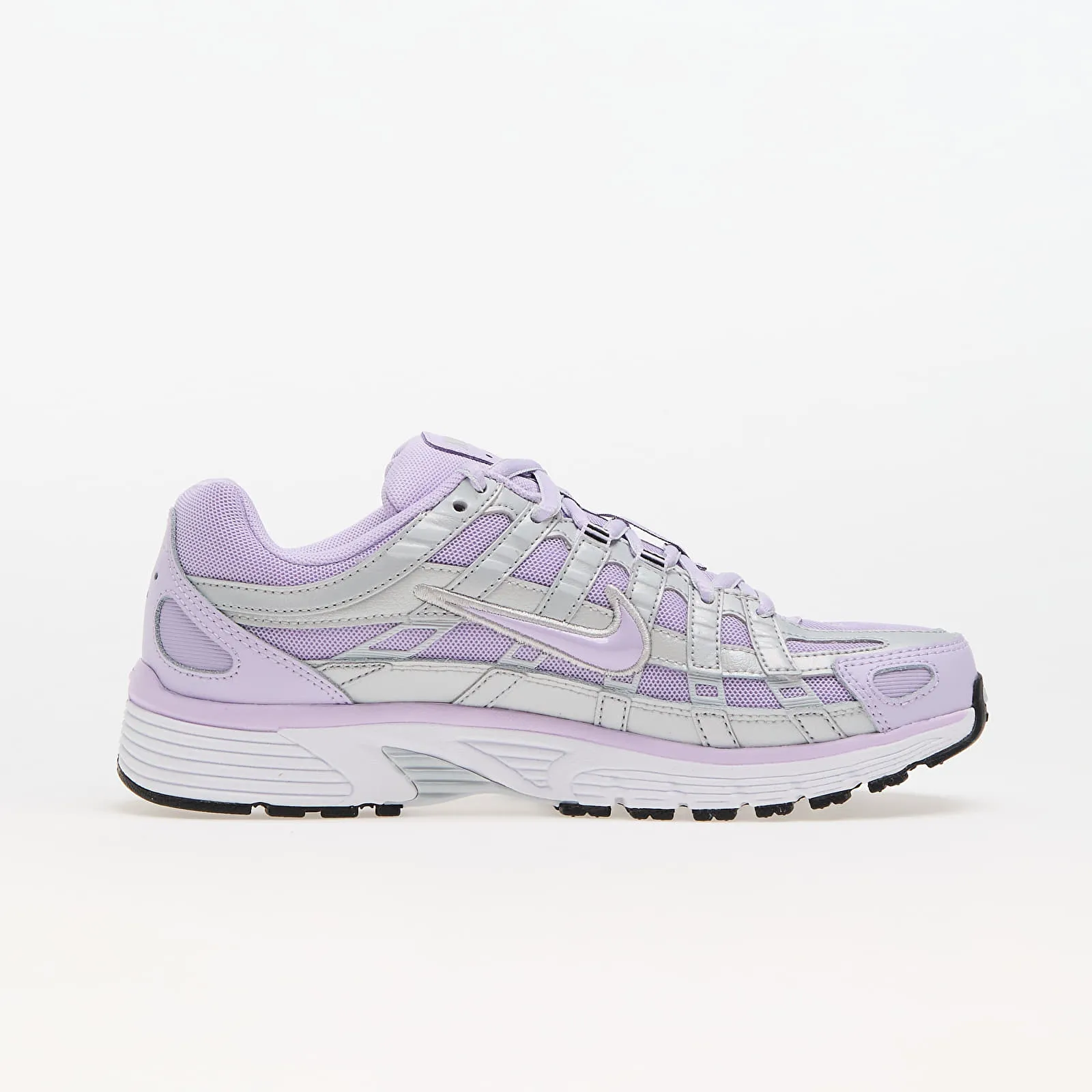 NIKE W P6000