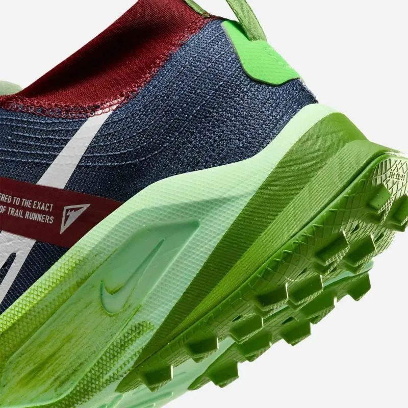 NIKE ZEGAMA DH0623403