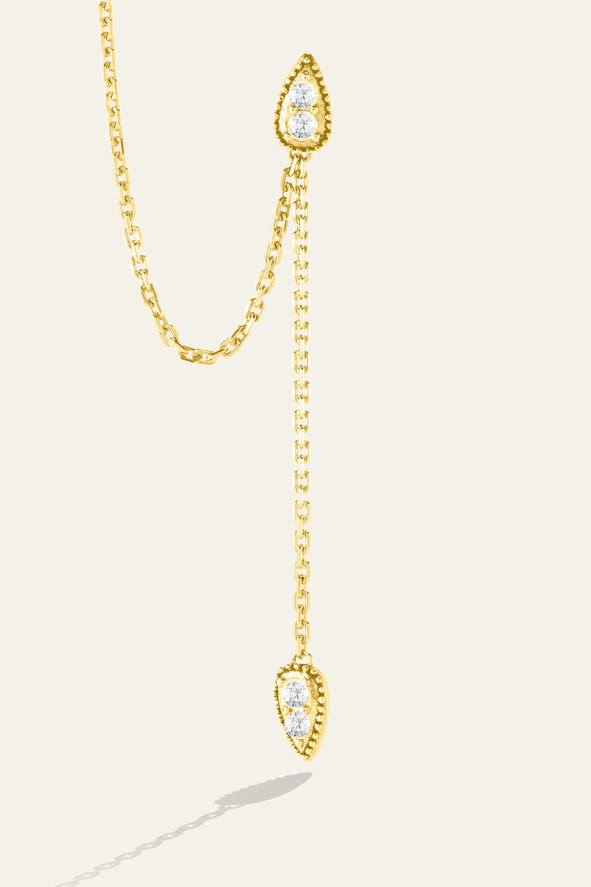 OKAMI arete de plata
