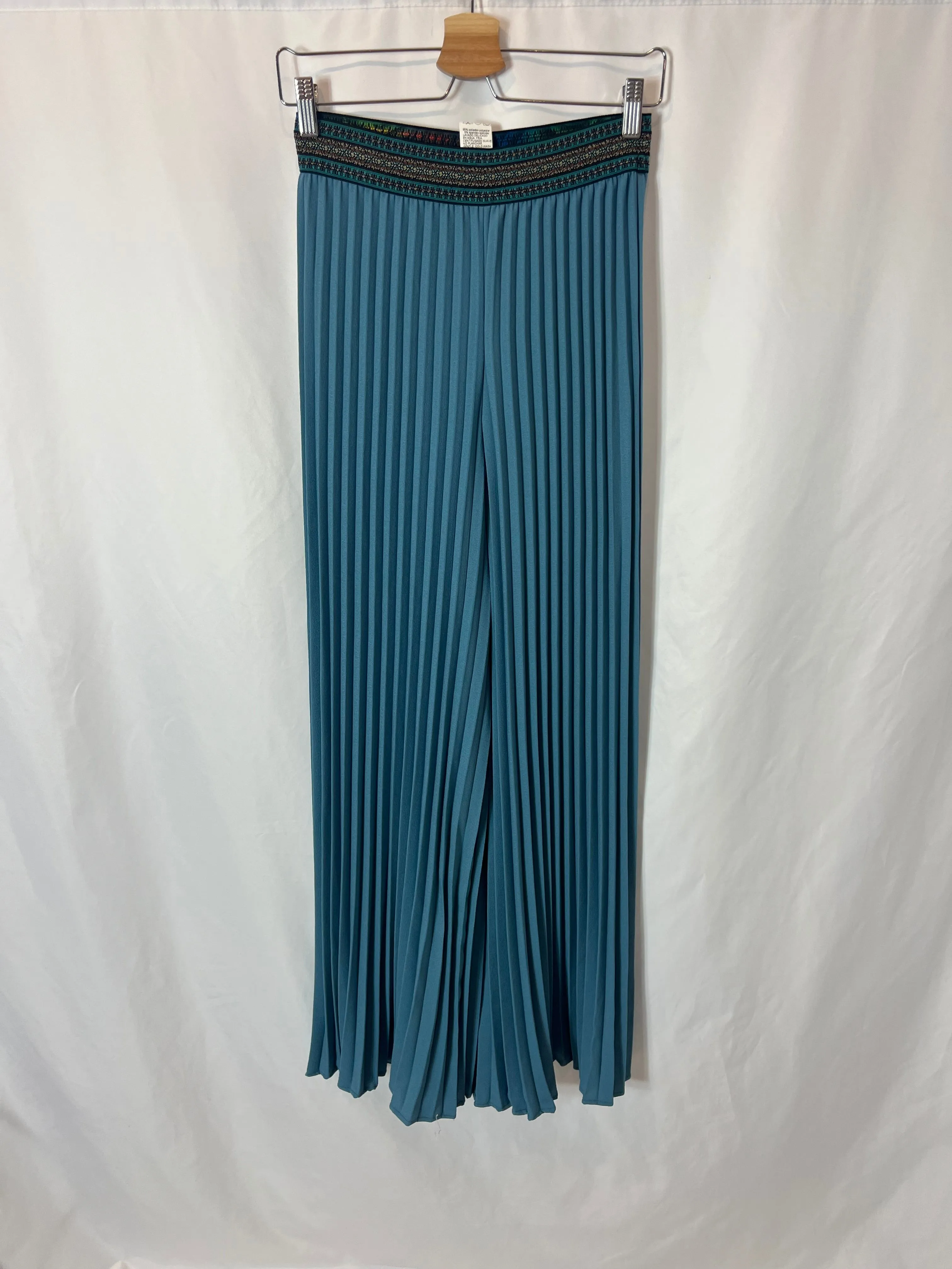OKY COKY. Pantalón azul plisado  T.38