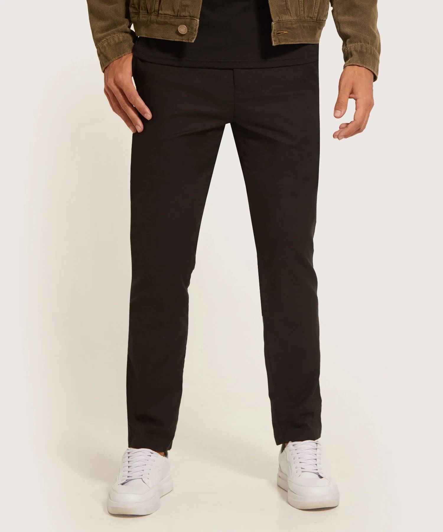 PANTAL&OACUTE;N CHINO BOLSILLOS EN DIAGONAL