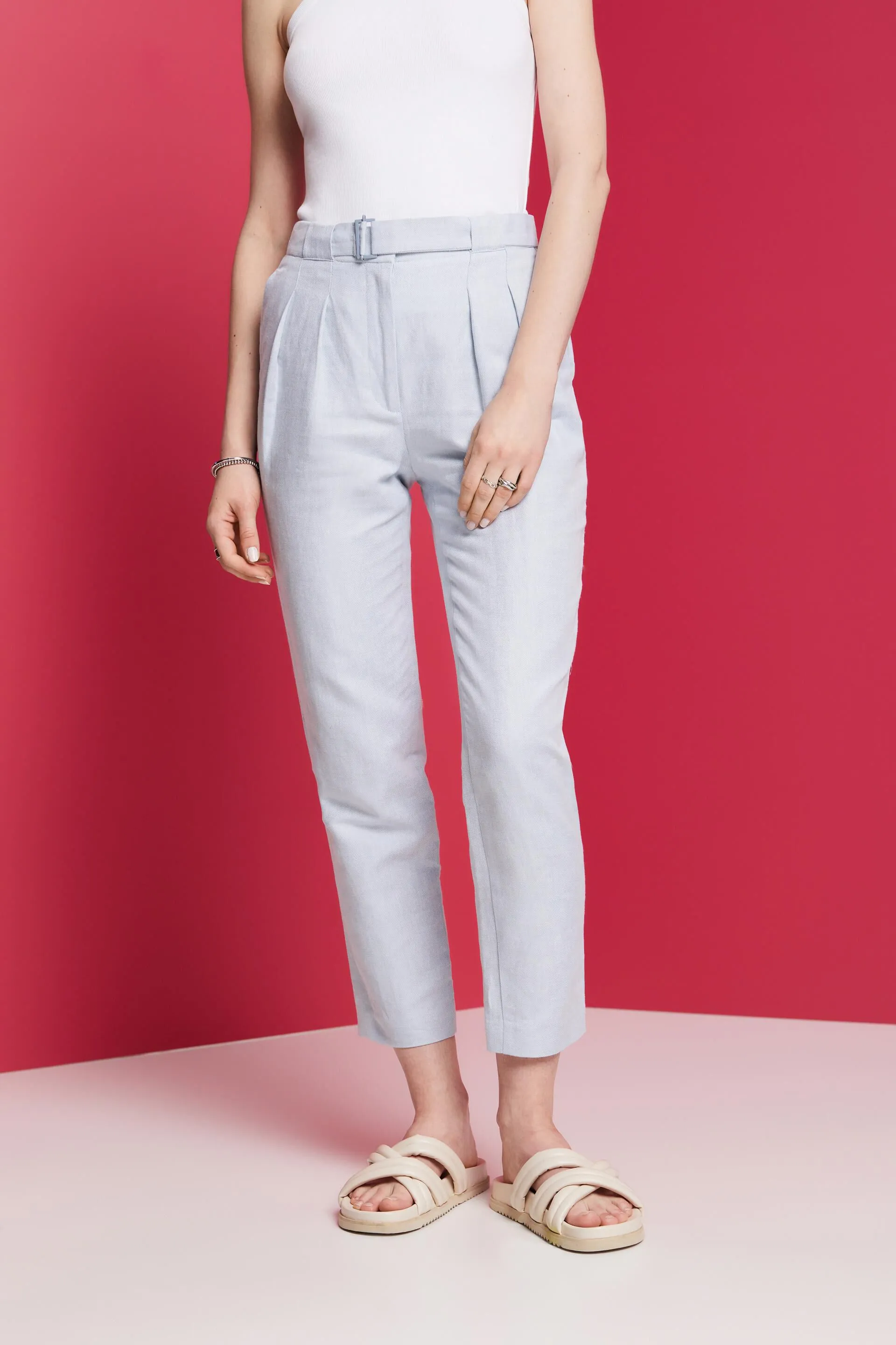 Pantalones chinos de largo tobillero con cinturón cosido, mezcla de lino