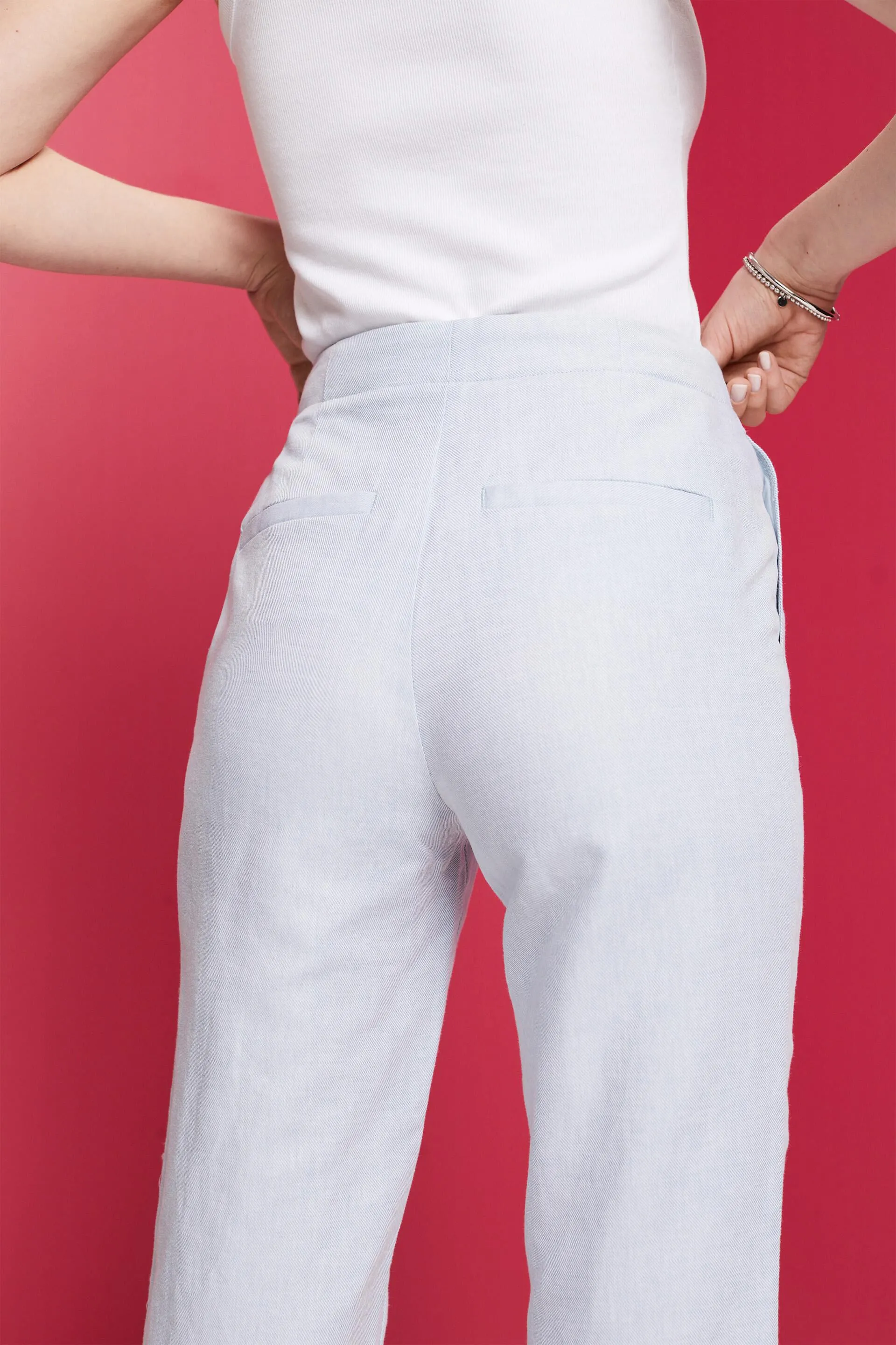 Pantalones chinos de largo tobillero con cinturón cosido, mezcla de lino