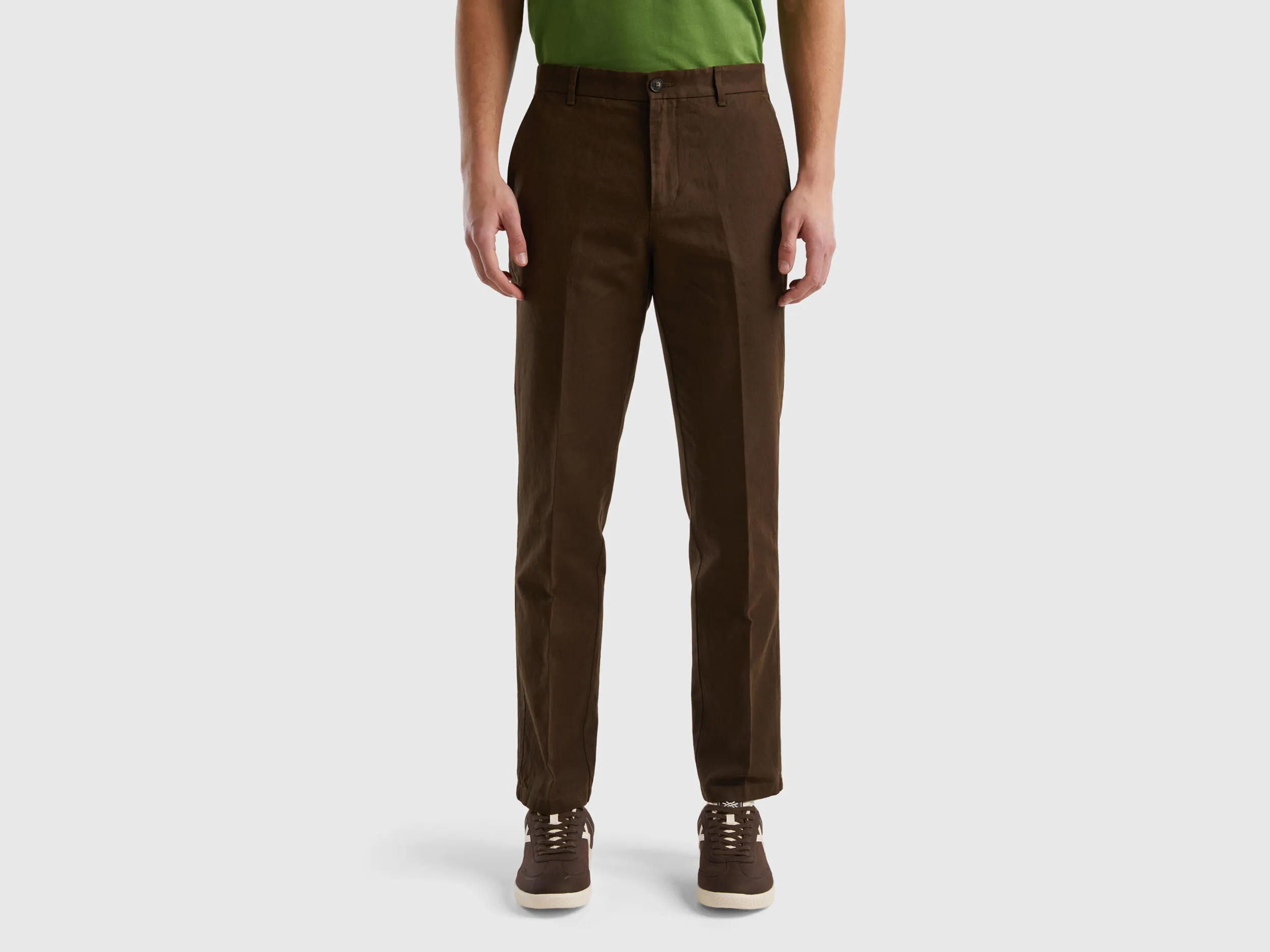 Pantalones chinos rectos de lino mixto