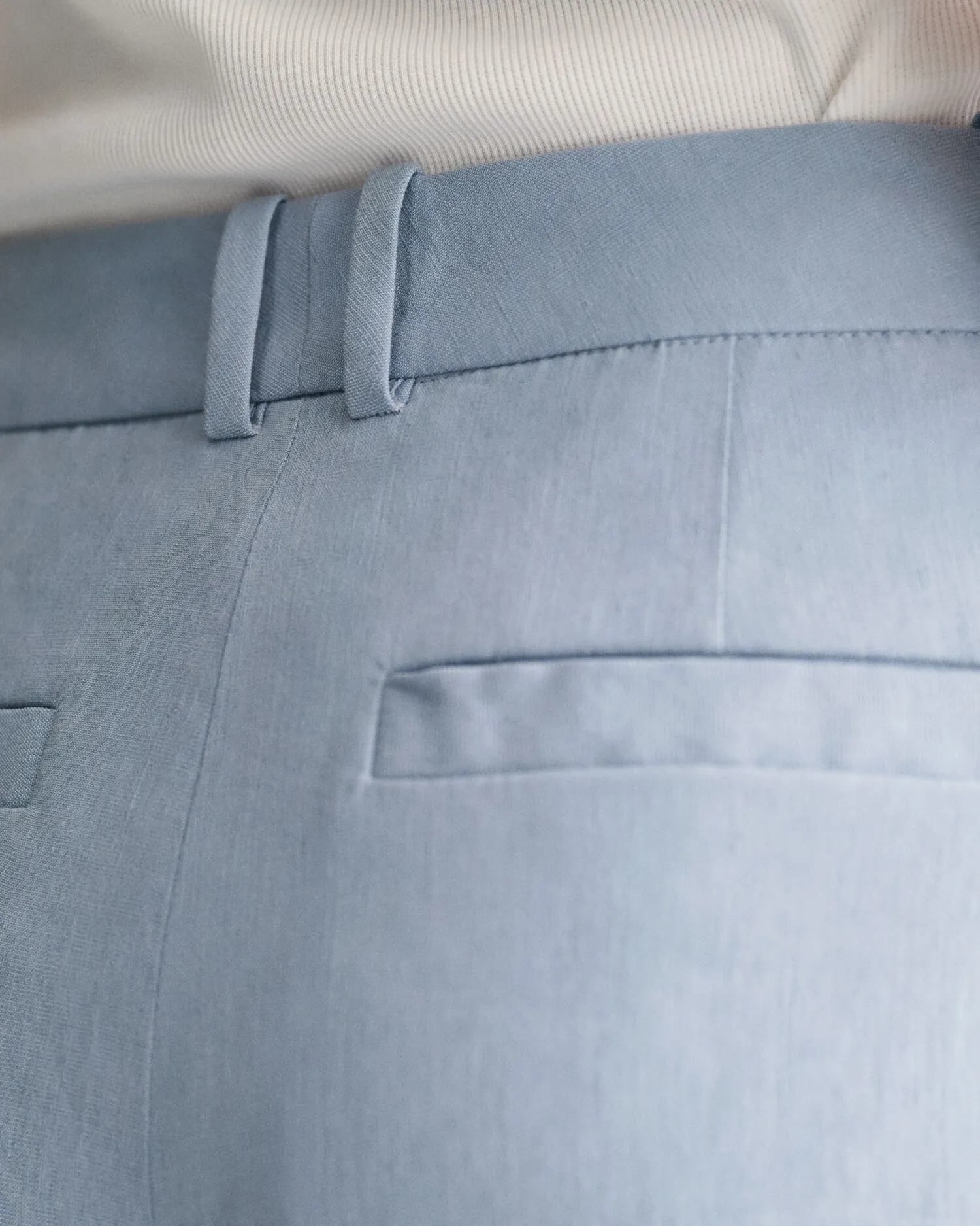 Pantalones cortos de vestir en lino elástico