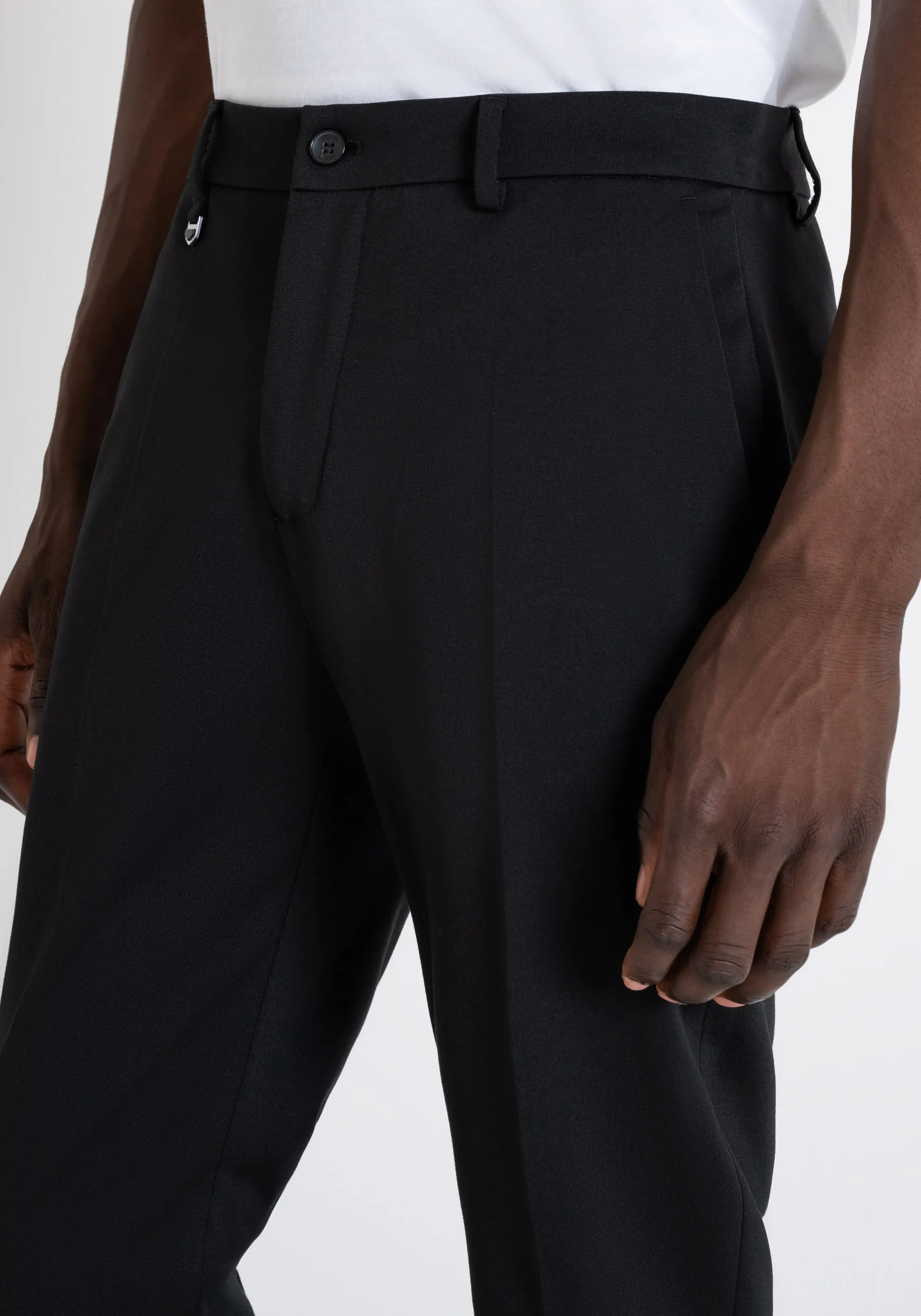 PANTALÓN SUPER SKINNY FIT «ASHE» EN MEZCLA DE VISCOSA ELÁSTICA