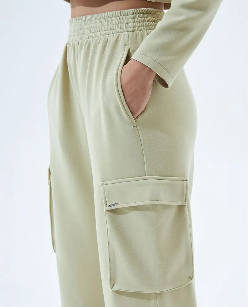 Pantalón con pretina elástica para mujer