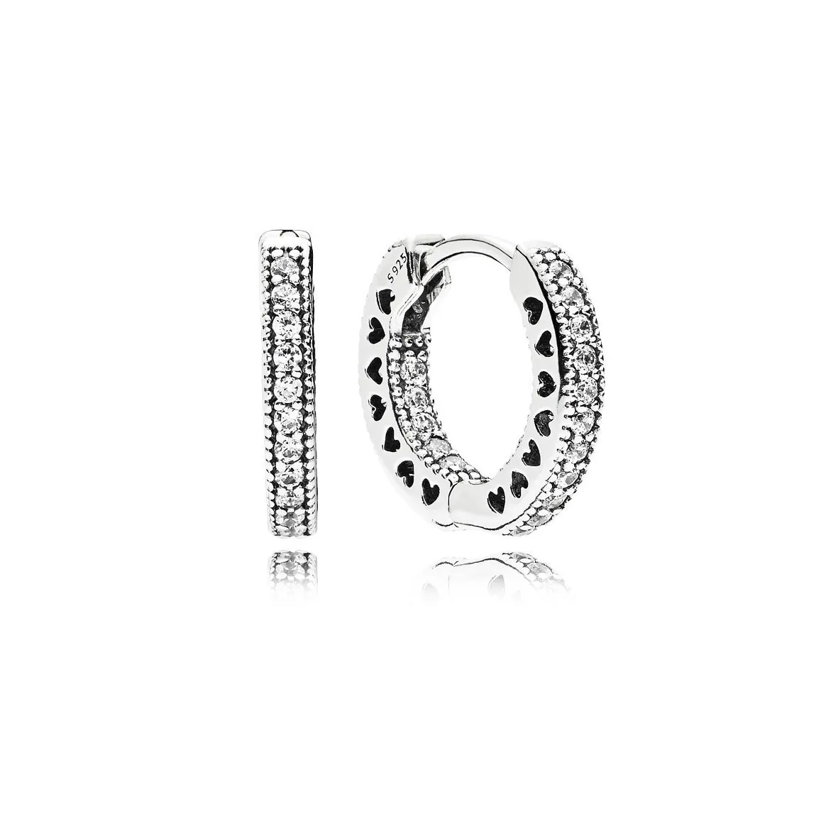 Pendientes de aro en plata de ley Corazones de PANDORA pequeños