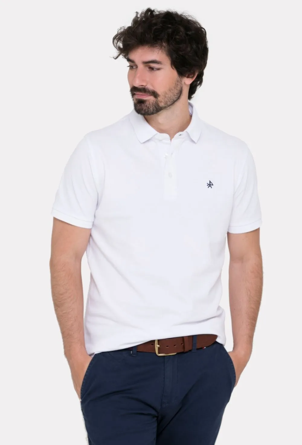 Polo clásico de verano blanco