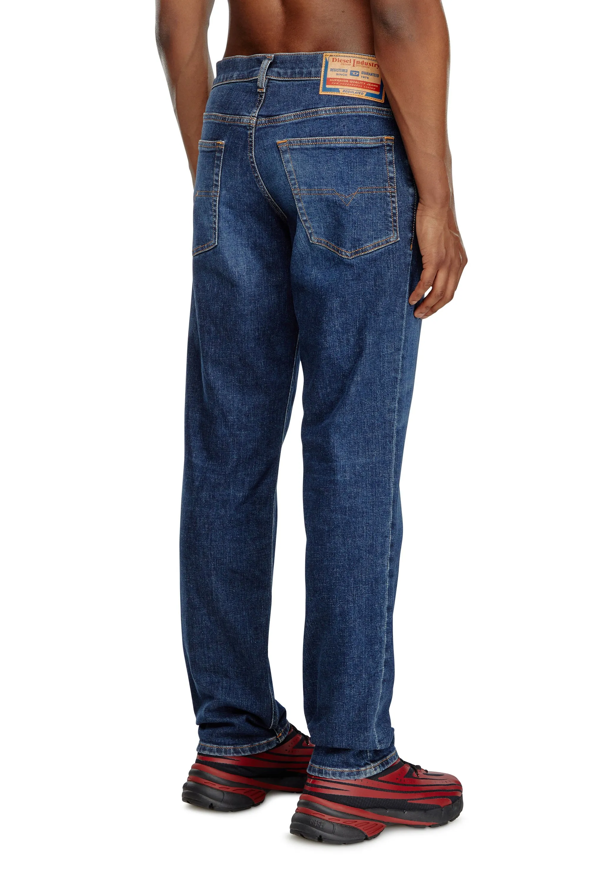 REGULAR JEANS 2023 DFINITIVE 09J47