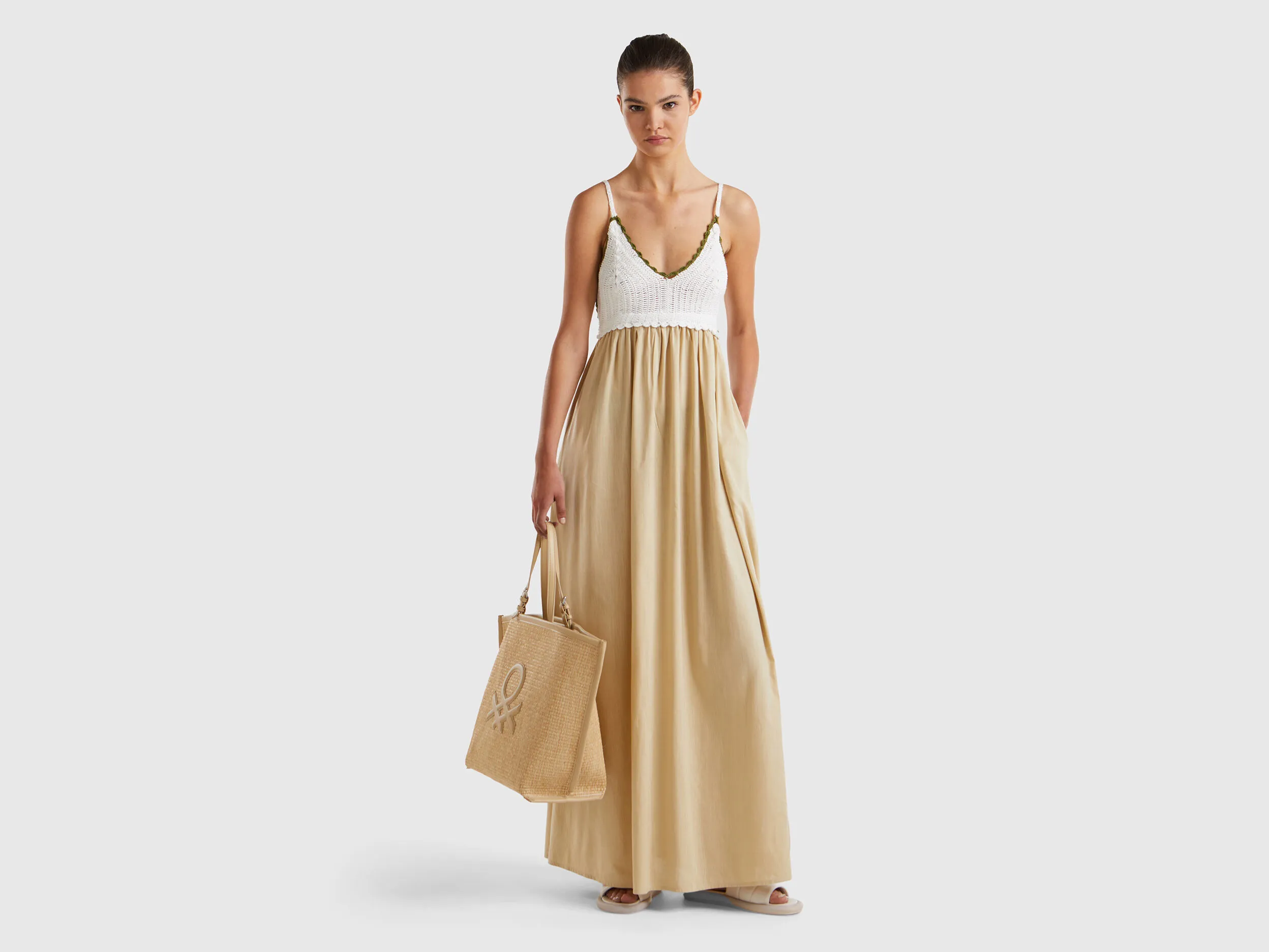 Vestido con top de ganchillo