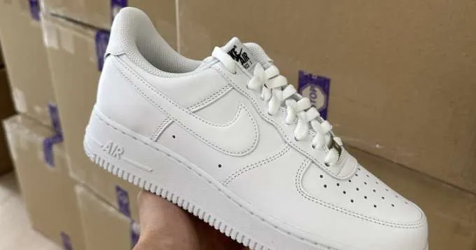 ZAPATILLAS ZAPATILLAS NIKE AIR FORCE 1 TRIPLE WHITE FLYEASE  FD1146100  100% AUTéNTICAS  A ESTRENAR